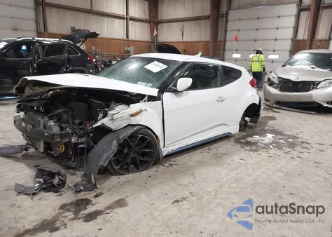 2013 Hyundai Veloster Turbo W/Black z USA, uszkodzony, nr VIN KMHTC6AE3DU130429